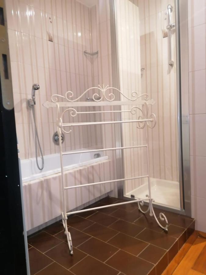 Le Finestre Sugli Ulivi Apartman Desenzano del Garda Kültér fotó