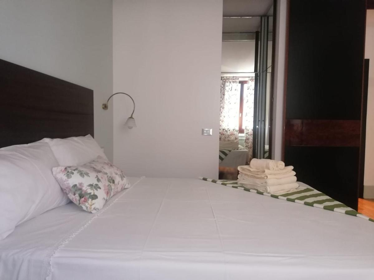 Le Finestre Sugli Ulivi Apartman Desenzano del Garda Kültér fotó